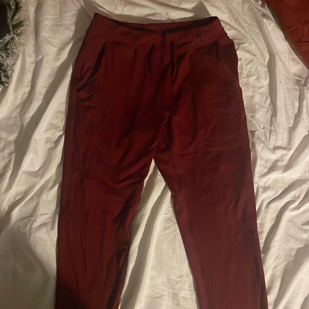 Alphalete Medium Joggers